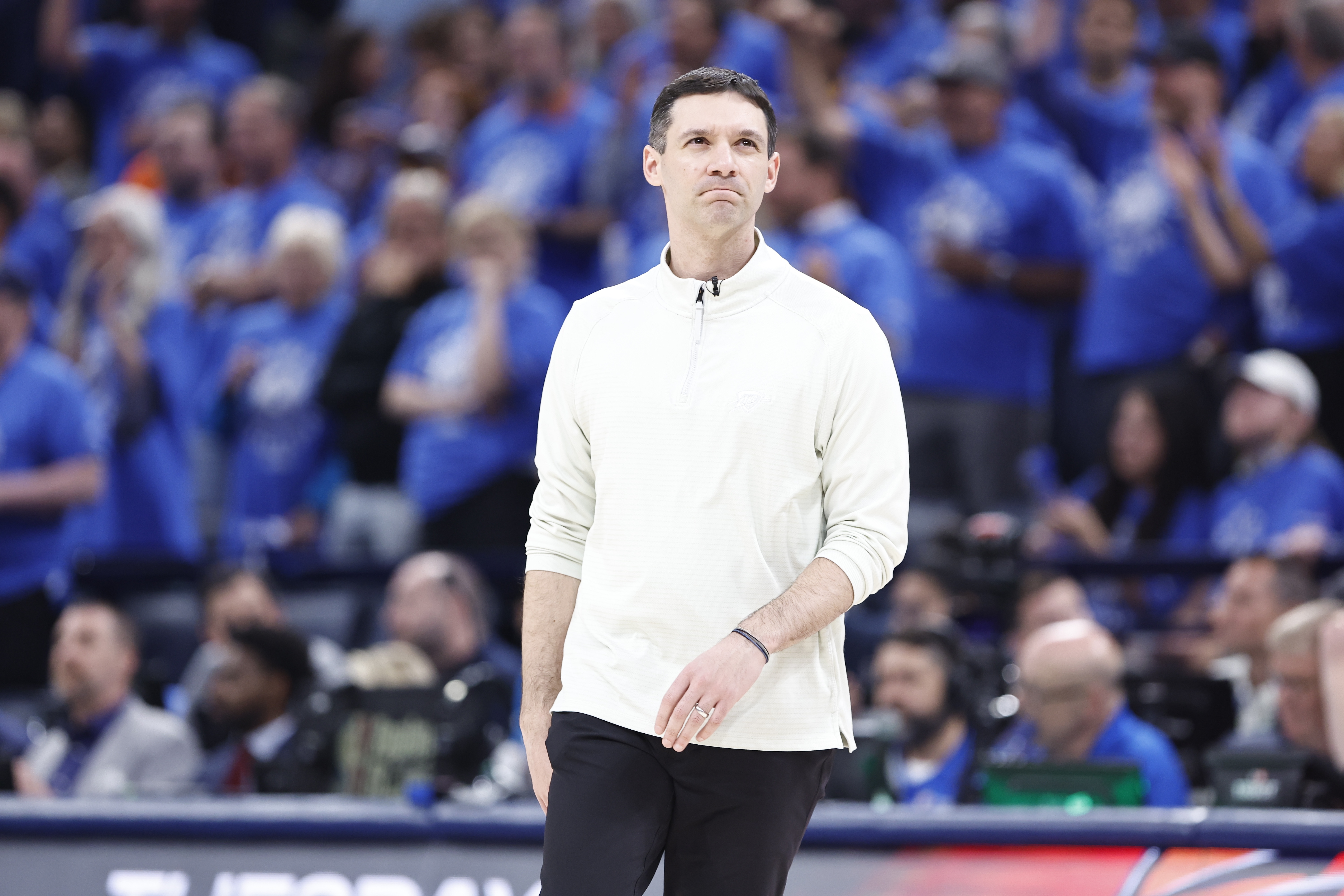 bwin必赢官网-NBA球星受伤潮：骑士新援遭重伤